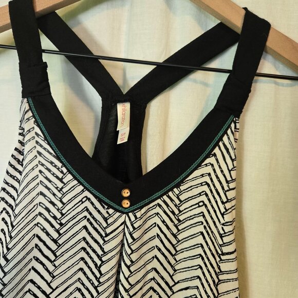 Xhilaration tank top womens Small black white chevron racerback a-line - Picture 2 of 7